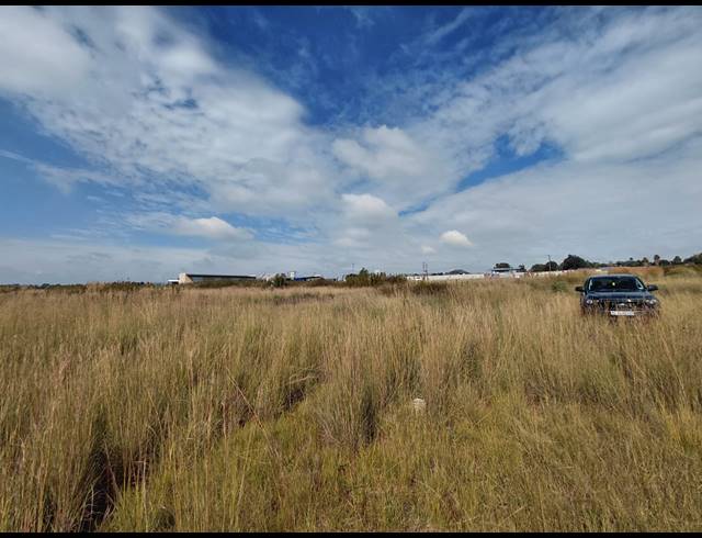 210,000M² VACANT LAND FOR SALE IN BREDELL